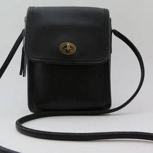 Vintage Coach Black Leather Scooter Bag